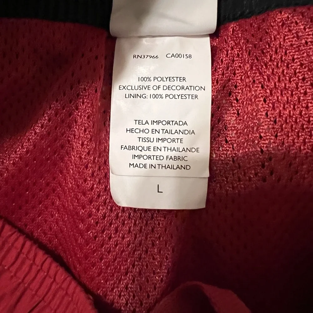 Nike Shorts Men's Large Red Swim Trunks Drawstring Pockets Swoosh Lined Cargo